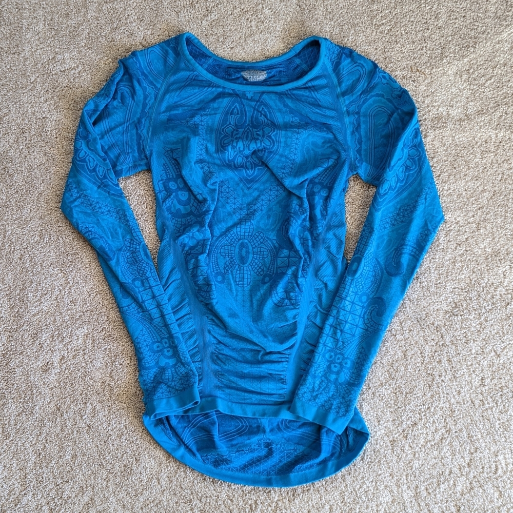 Athleta Long Sleeve Running Top Tee L